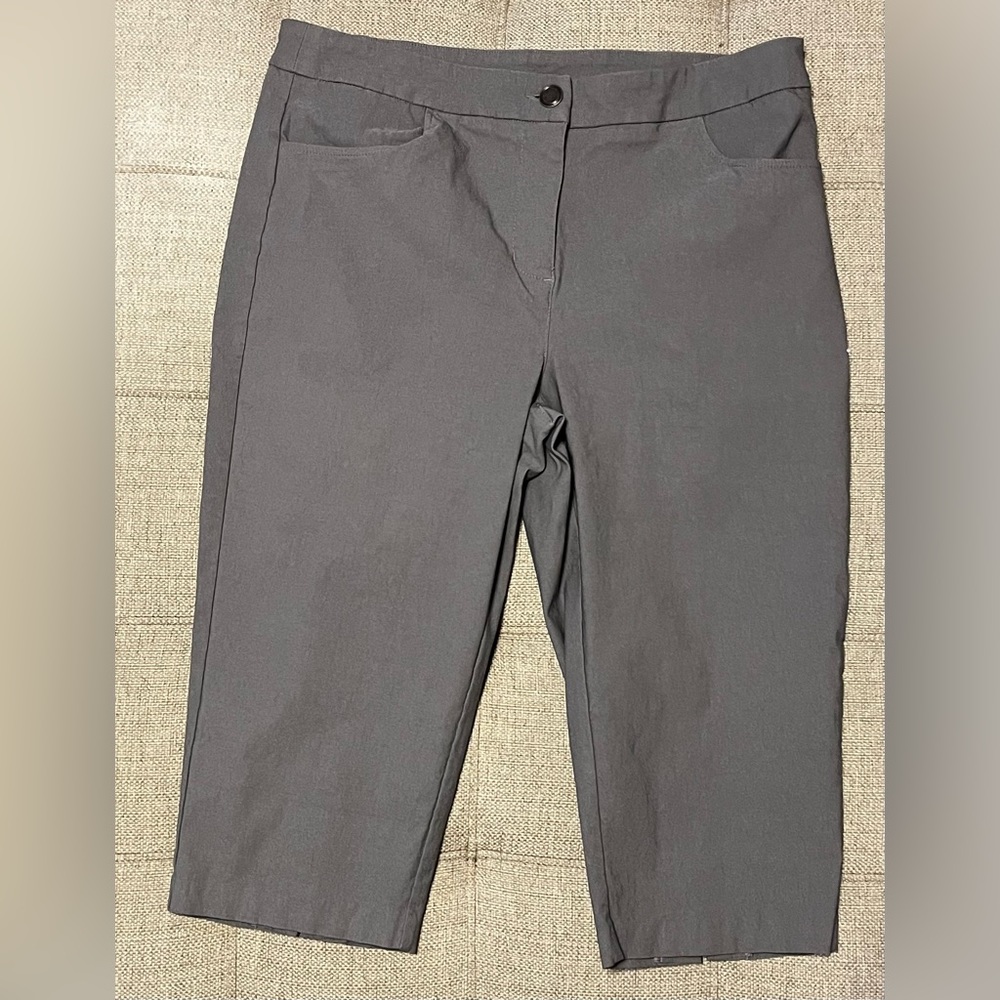 Tribal women Capri pants